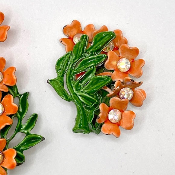 Vintage Unsigned Orange Green Enamel Brooch Pin Clip-on Earrings Set Rhinestones - Picture 13 of 14